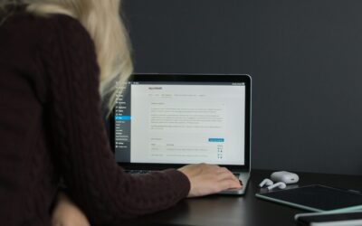 WordPress sau site personalizat?
